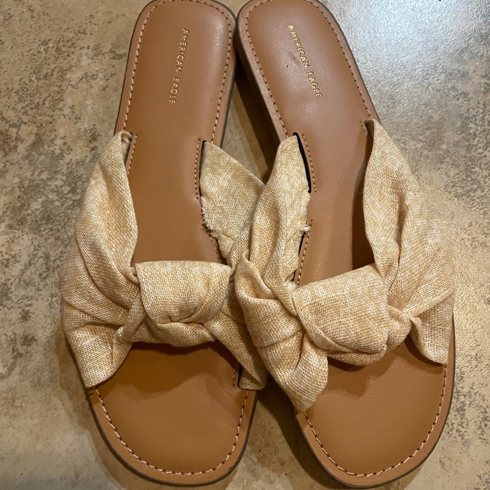 American eagle sandals
